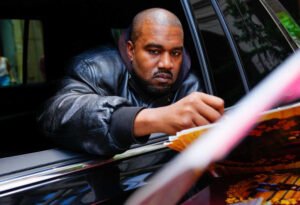 “Alguns judeus juntaram-se e fizeram tudo para me destruir”: Kanye West volta ao ataque no X